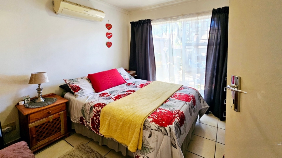 3 Bedroom Property for Sale in Langenhovenpark Free State